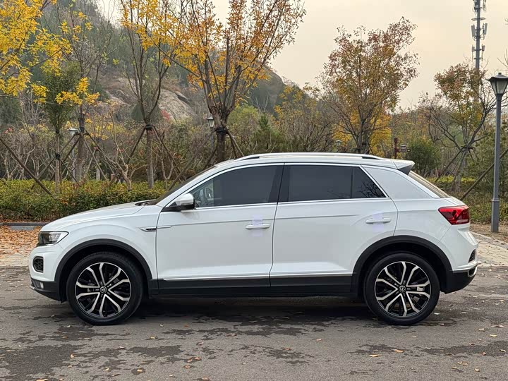 Фото 4 - Volkswagen T-Roc