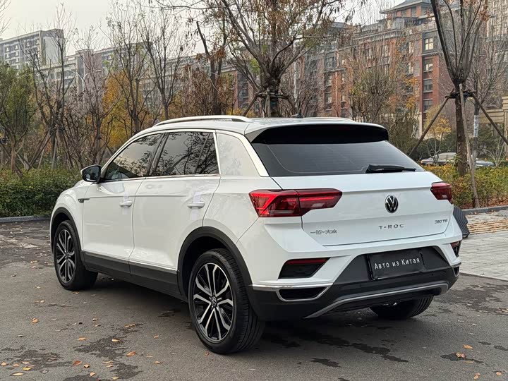 Фото 5 - Volkswagen T-Roc