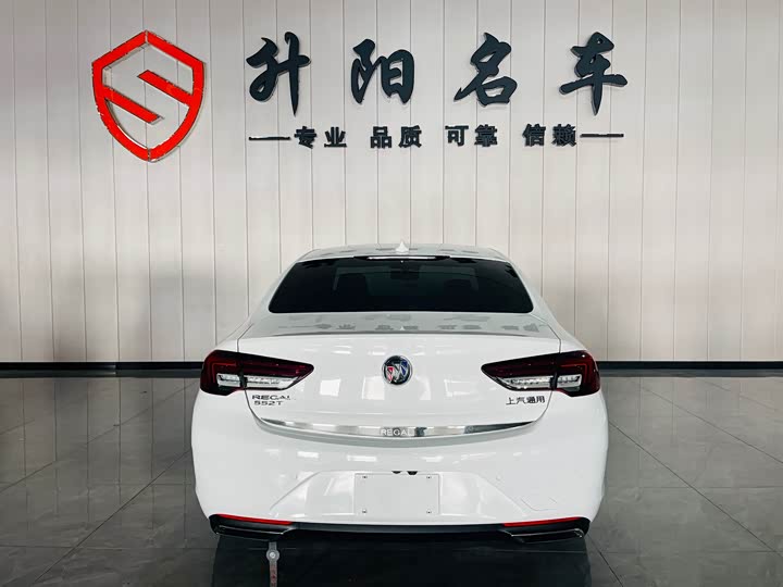 Фото 4 - Buick Regal