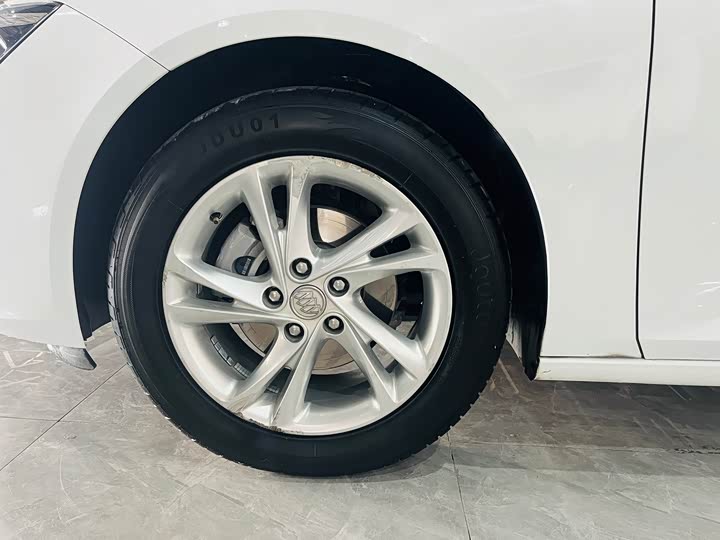 Фото 7 - Buick Regal