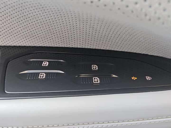 Фото 15 - HiPhi Z