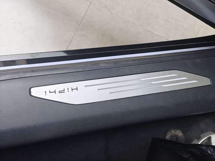 Фото 17 - HiPhi Z