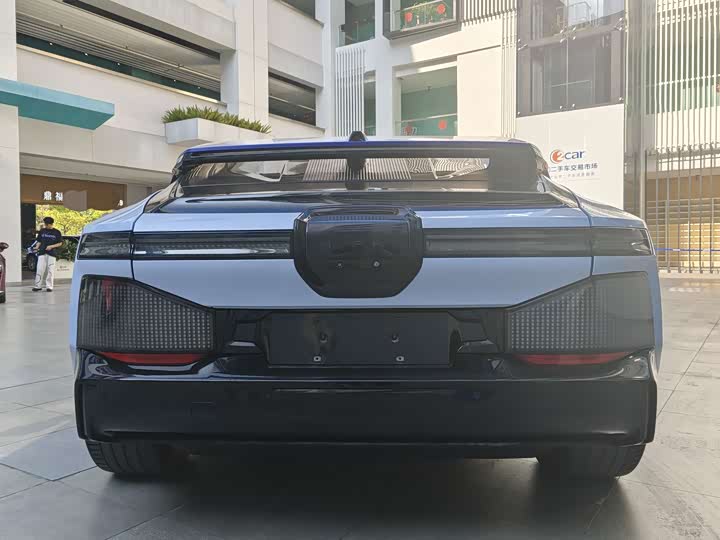 Фото 9 - HiPhi Z