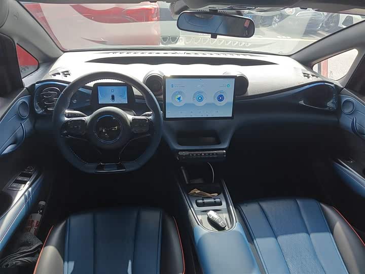 Фото 10 - BYD Dolphin