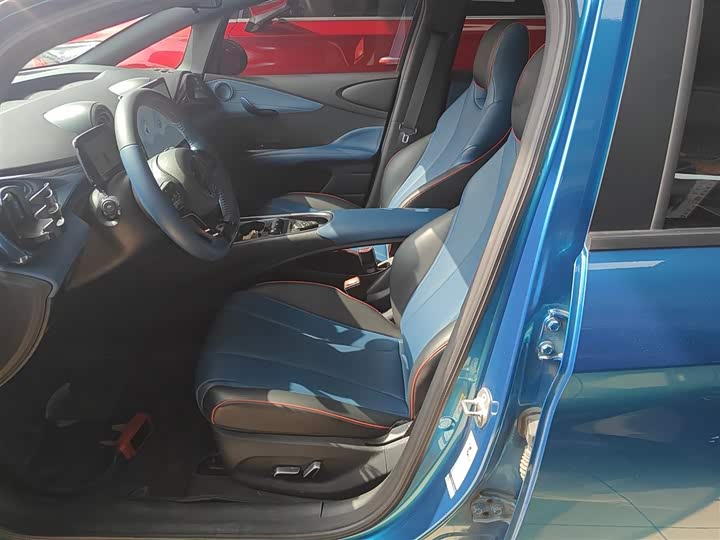 Фото 15 - BYD Dolphin