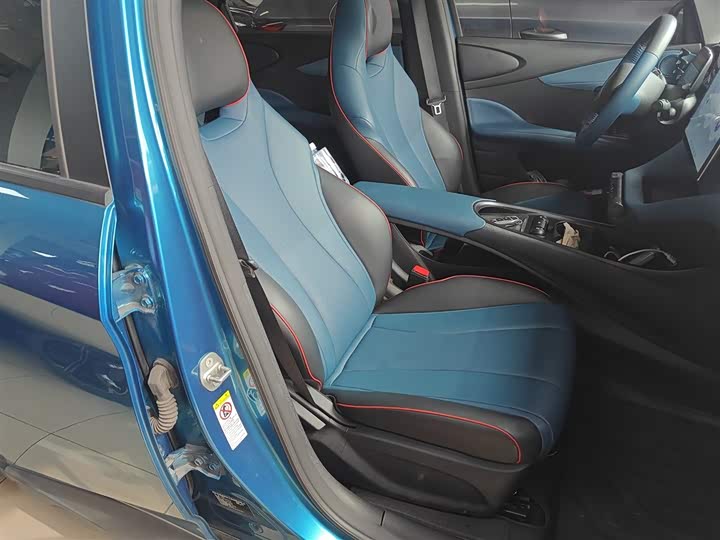 Фото 25 - BYD Dolphin