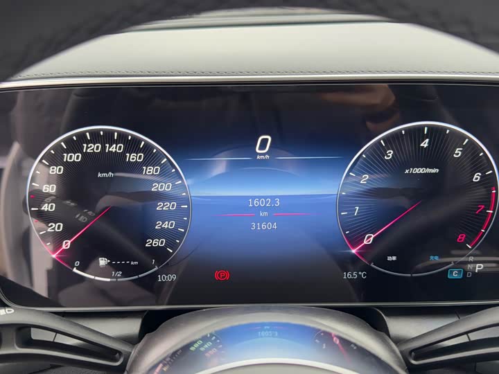 Фото 13 - Mercedes-Benz GLC-Class