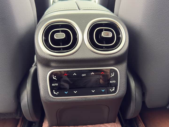 Фото 19 - Mercedes-Benz GLC-Class