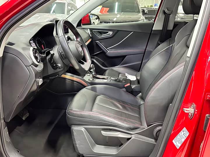 Фото 6 - Audi Q2L