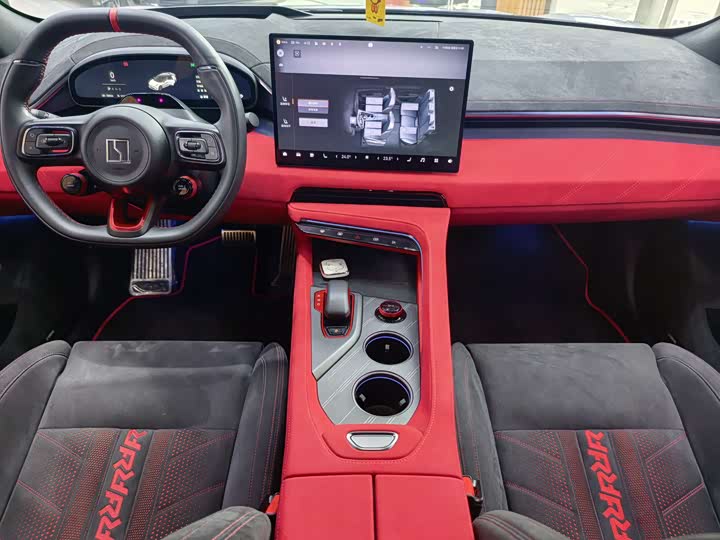 Фото 8 - Zeekr 001 FR