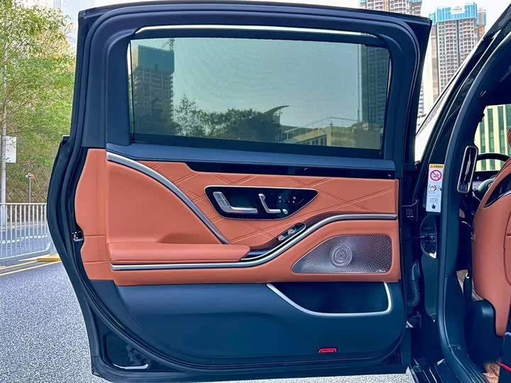 Фото 10 - Mercedes-Benz Maybach S-Class