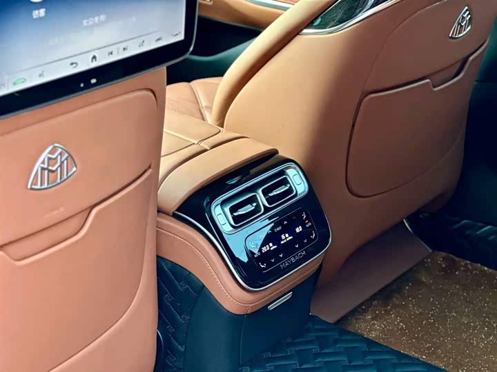 Фото 14 - Mercedes-Benz Maybach S-Class