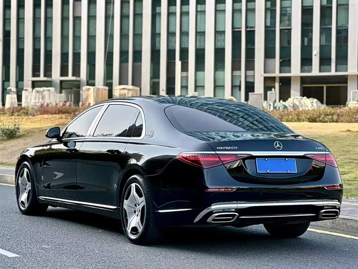 Фото 3 - Mercedes-Benz Maybach S-Class
