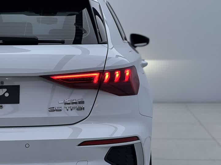 Фото 5 - Audi A3