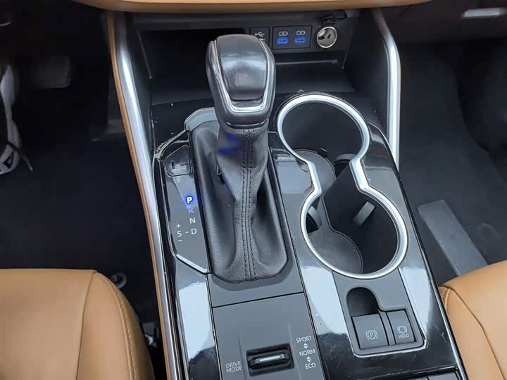 Фото 13 - Toyota Highlander