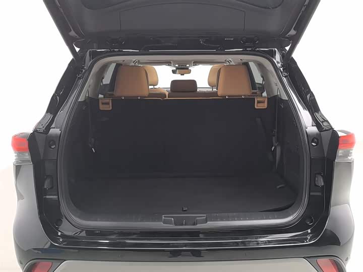 Фото 16 - Toyota Highlander