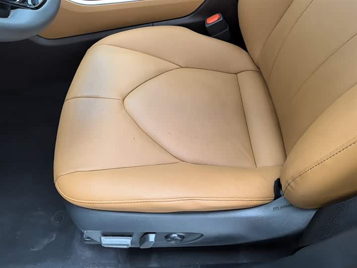 Фото 20 - Toyota Highlander