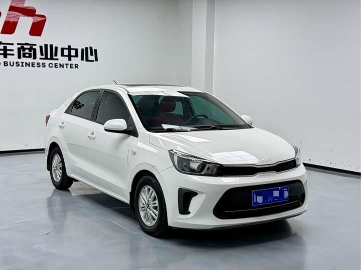 Фото 3 - Kia Pegas