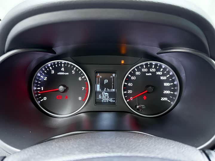 Фото 4 - Kia Pegas