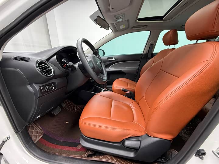 Фото 6 - Kia Pegas