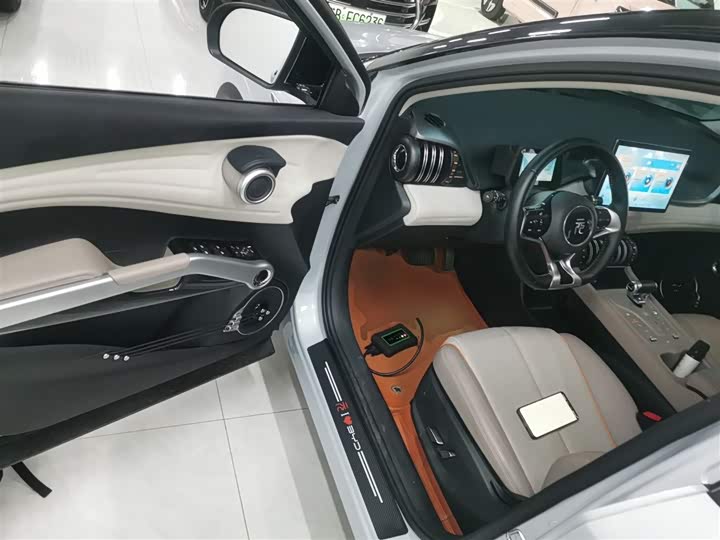 Фото 16 - BYD Yuan Plus