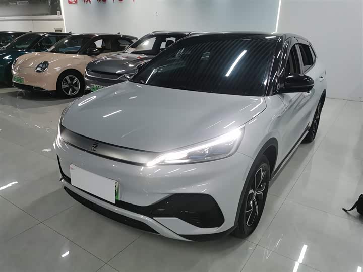 Фото 2 - BYD Yuan Plus