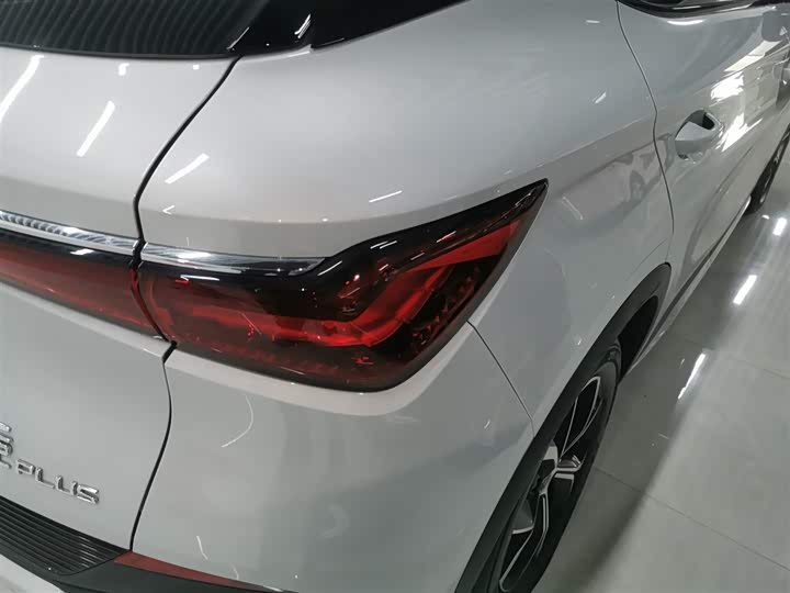 Фото 8 - BYD Yuan Plus