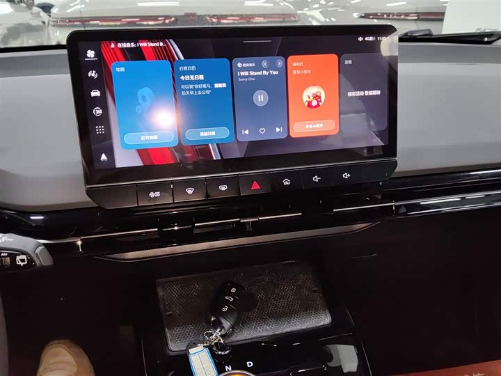 Фото 13 - MG Motor 4 EV