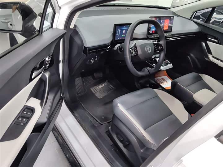 Фото 16 - MG Motor 4 EV