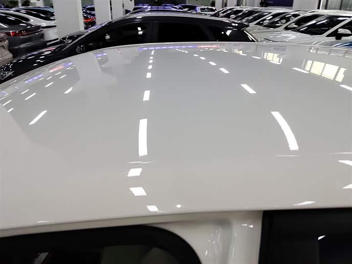 Фото 27 - MG Motor 4 EV