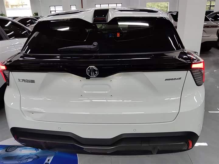 Фото 6 - MG Motor 4 EV