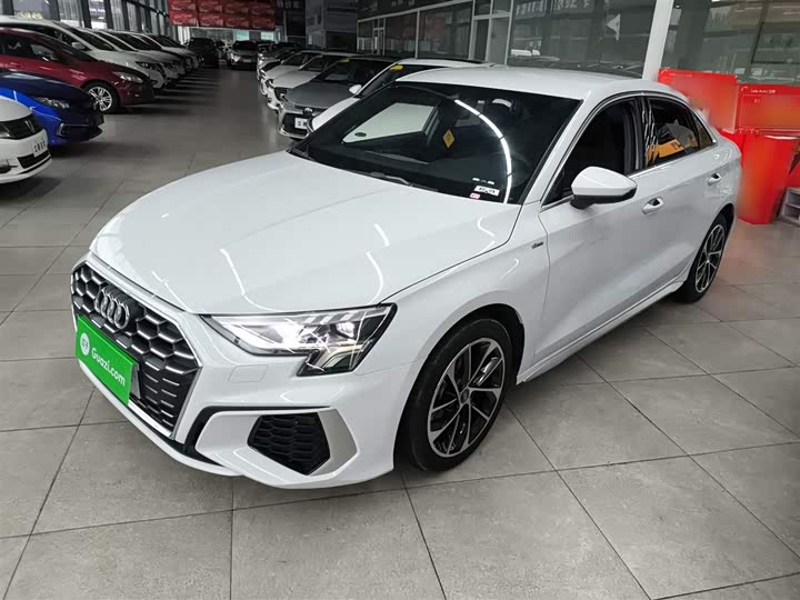 Фото 1 - Audi A3