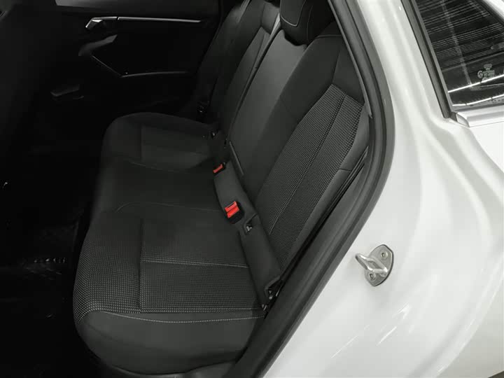 Фото 17 - Audi A3