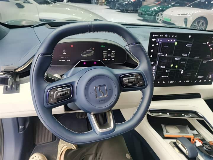 Фото 11 - Zeekr 001