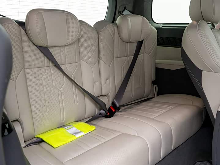 Фото 16 - Zeekr 009