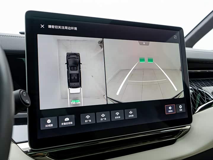 Фото 30 - Zeekr 009