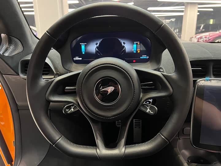 Фото 10 - McLaren Artura