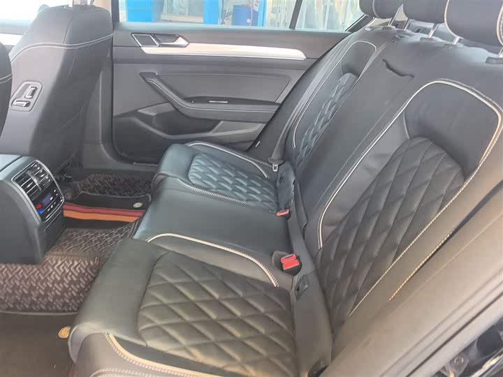 Фото 17 - Volkswagen Magotan GTE Hybrid