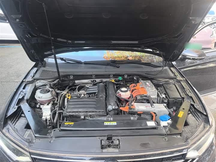 Фото 20 - Volkswagen Magotan GTE Hybrid