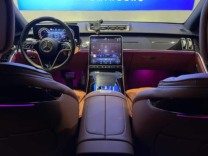 Фото 7 - Mercedes-Benz Maybach S-Class