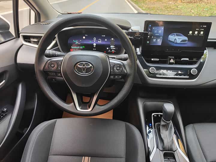 Фото 16 - Toyota Levin