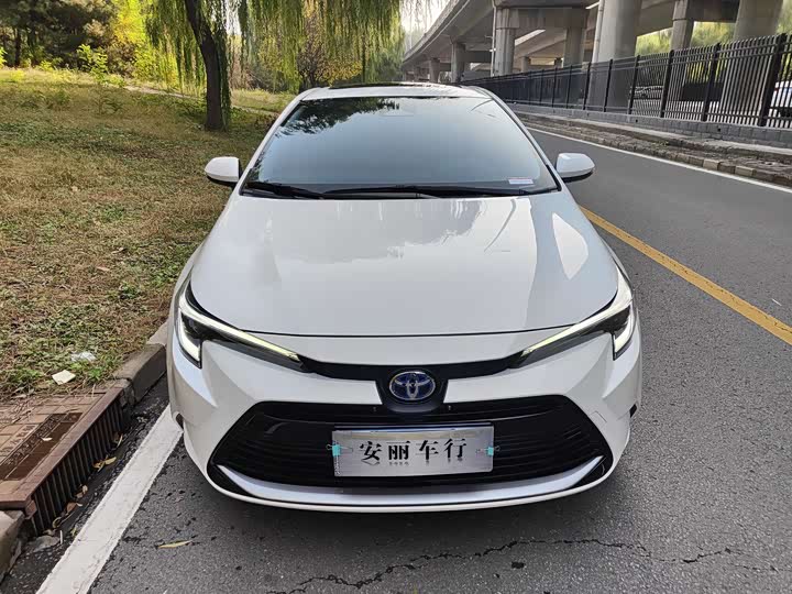 Фото 2 - Toyota Levin