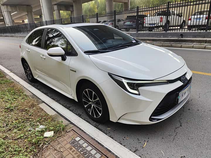 Фото 3 - Toyota Levin