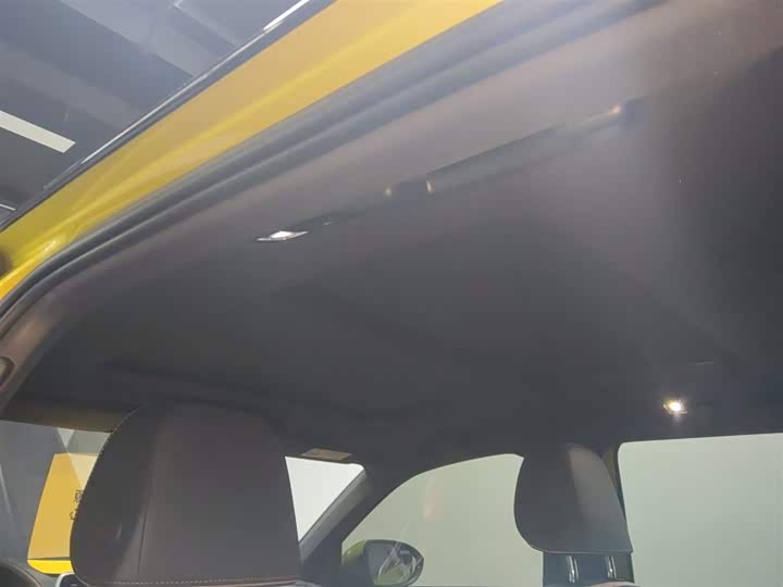 Фото 18 - Volkswagen T-Roc