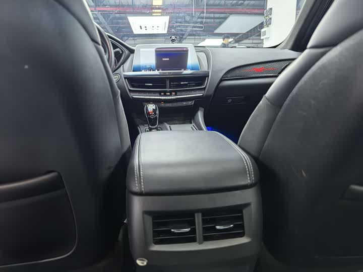 Фото 11 - Cadillac CT5