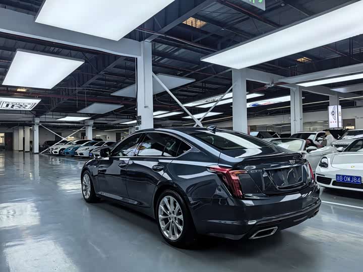 Фото 16 - Cadillac CT5