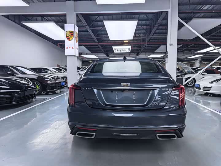 Фото 17 - Cadillac CT5