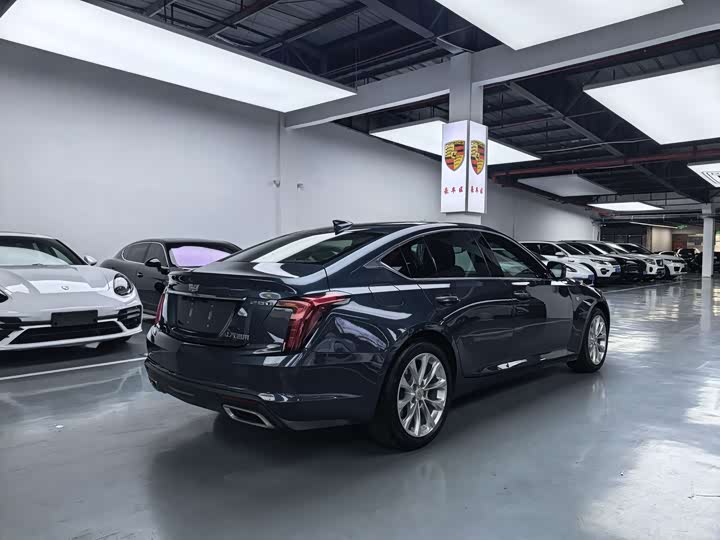 Фото 18 - Cadillac CT5