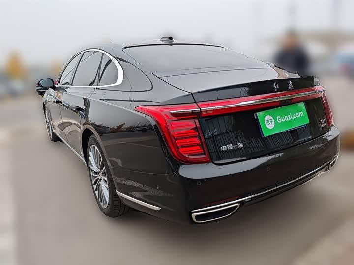 Фото 27 - Hongqi H9