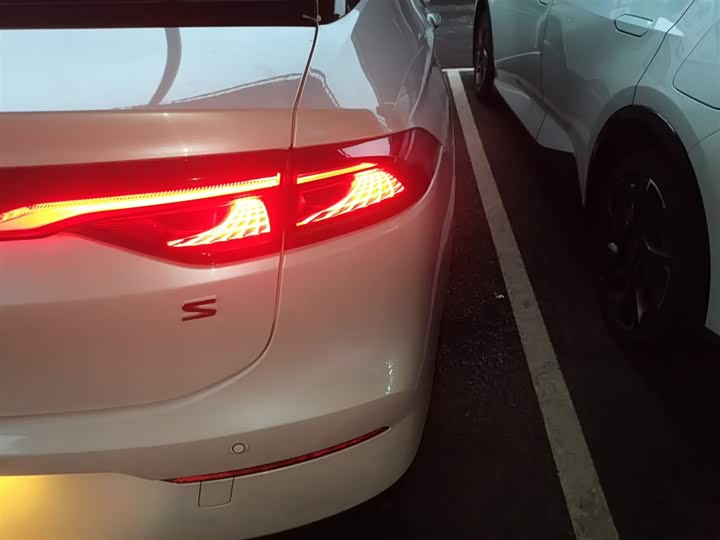 Фото 8 - GAC Aion S